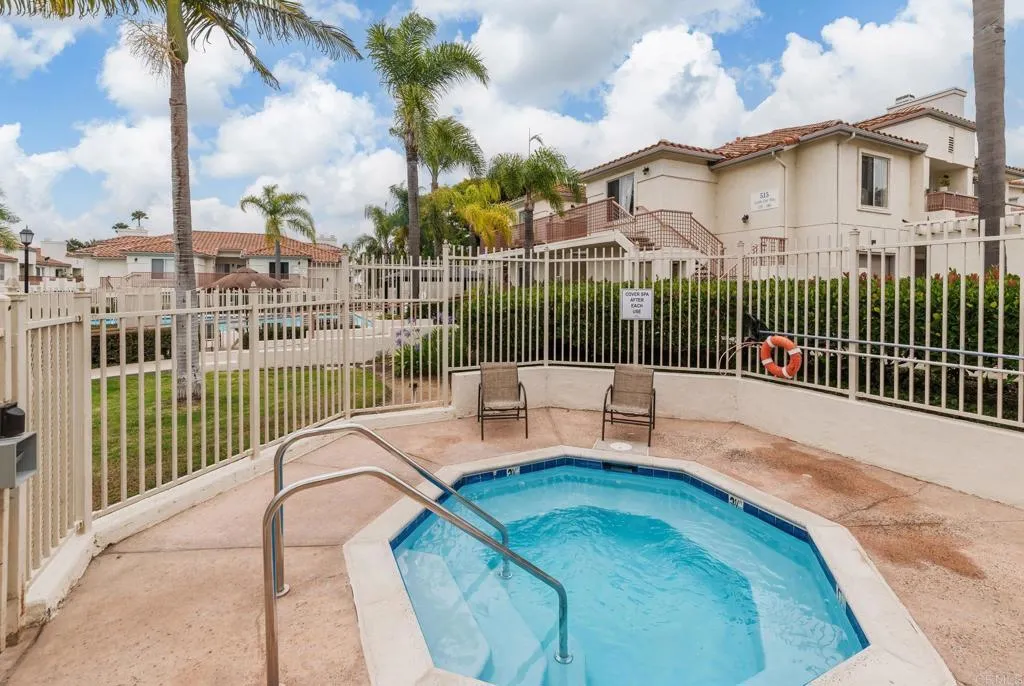 https://cdn.realtyfeed.com/cdn/127/306736572/c66b5f00ea18e5345a4f2cc00123597d.webp