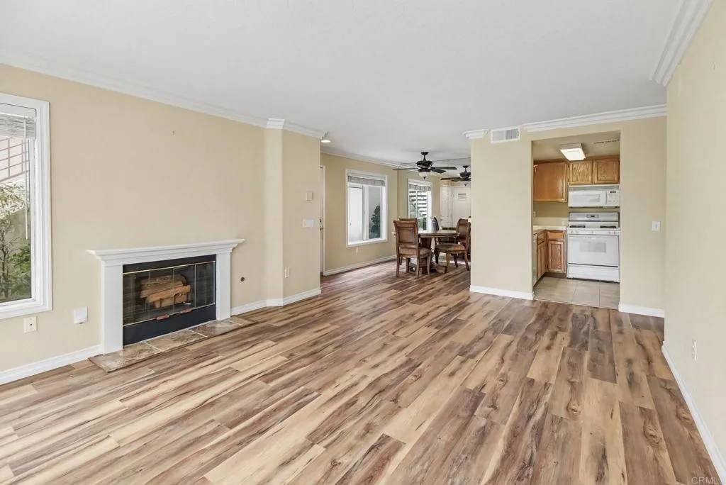 https://cdn.realtyfeed.com/cdn/127/306736572/eb02ef5d41d321ea3a54ec70bf102fa1.webp