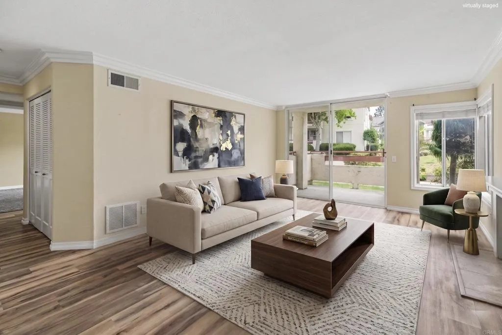 https://cdn.realtyfeed.com/cdn/127/306736572/f05d8c4c9d534ef89d9ecbcc5914ce6c.webp