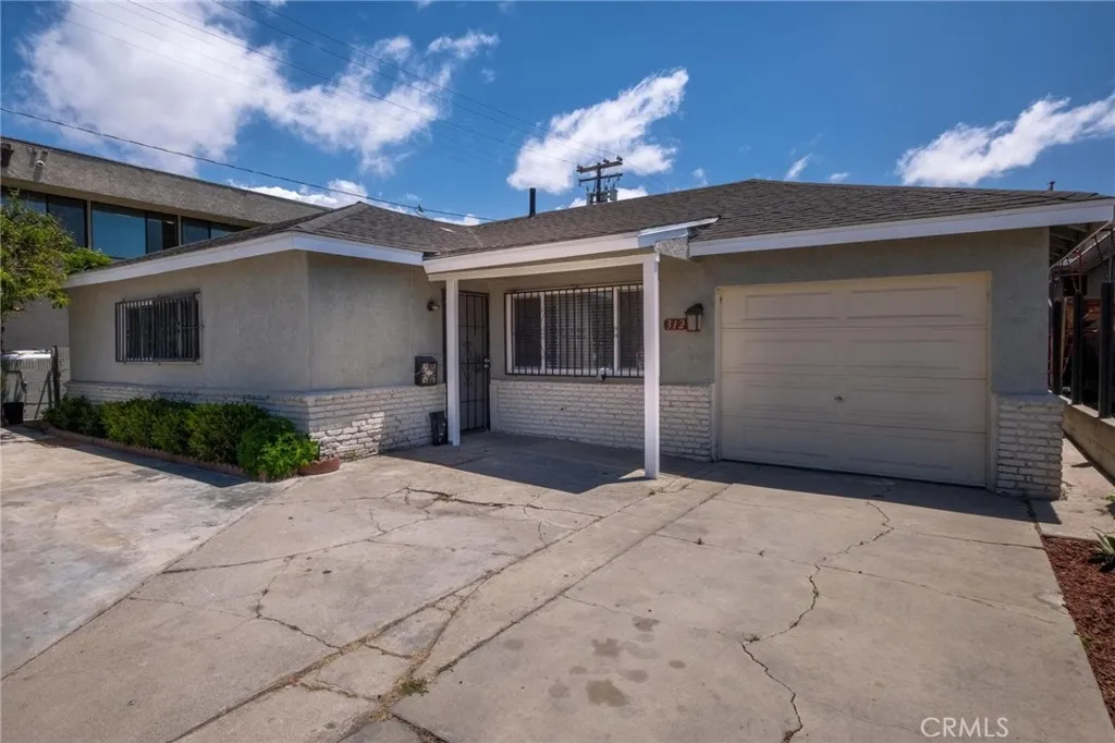 3128 W 147th