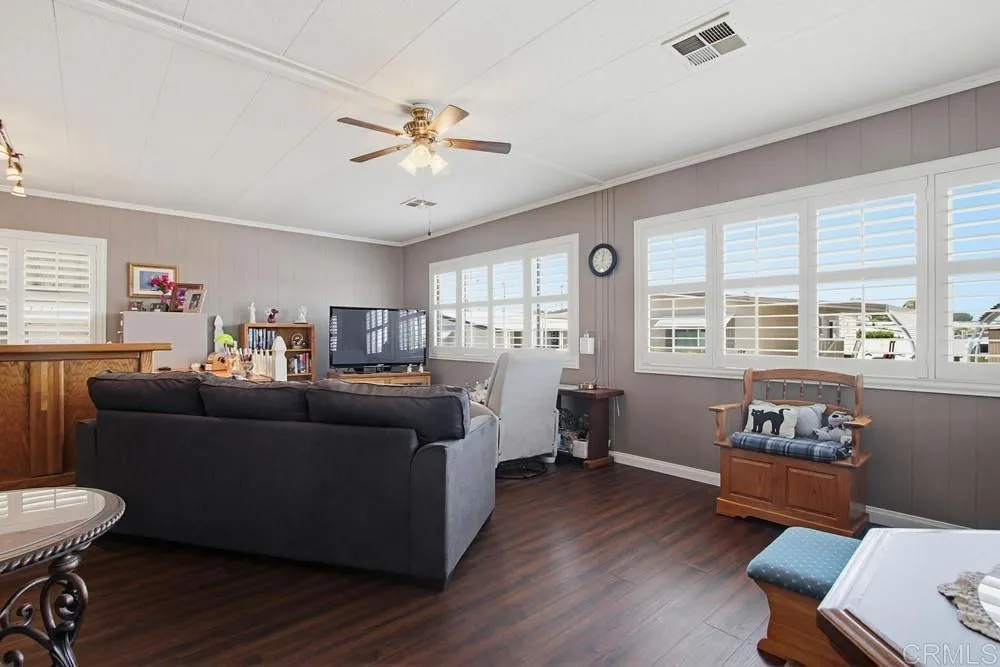 https://cdn.realtyfeed.com/cdn/127/306736599/6014ba4d7463635861825046d60a76c3.webp