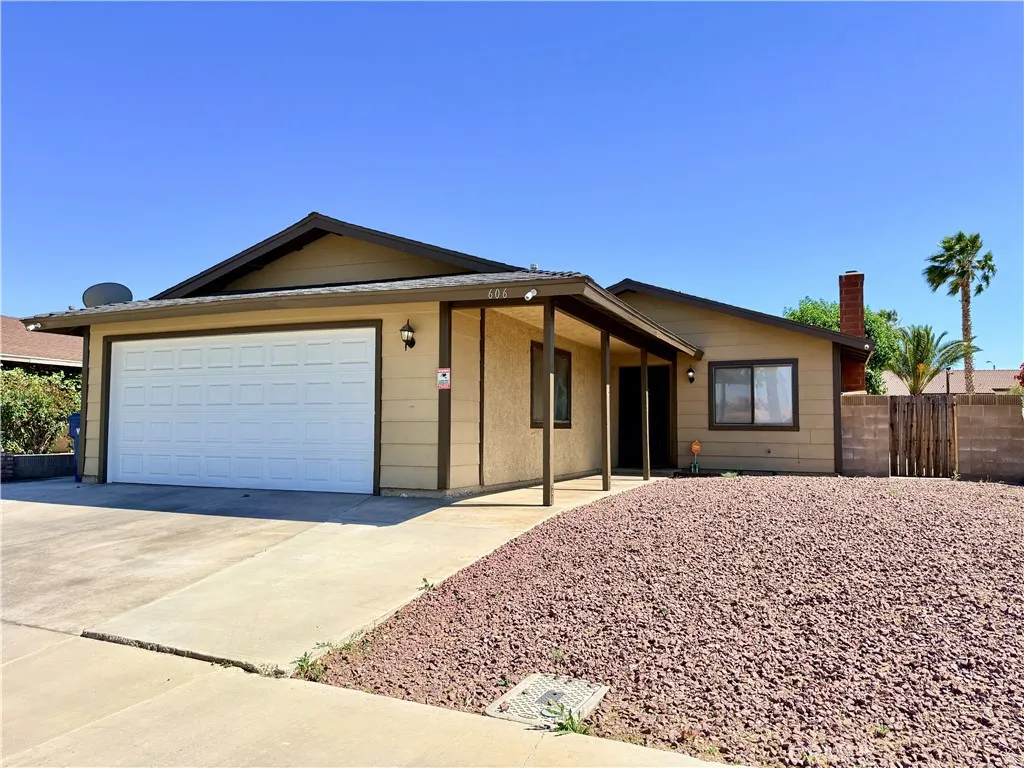 Lancaster, CA 93535