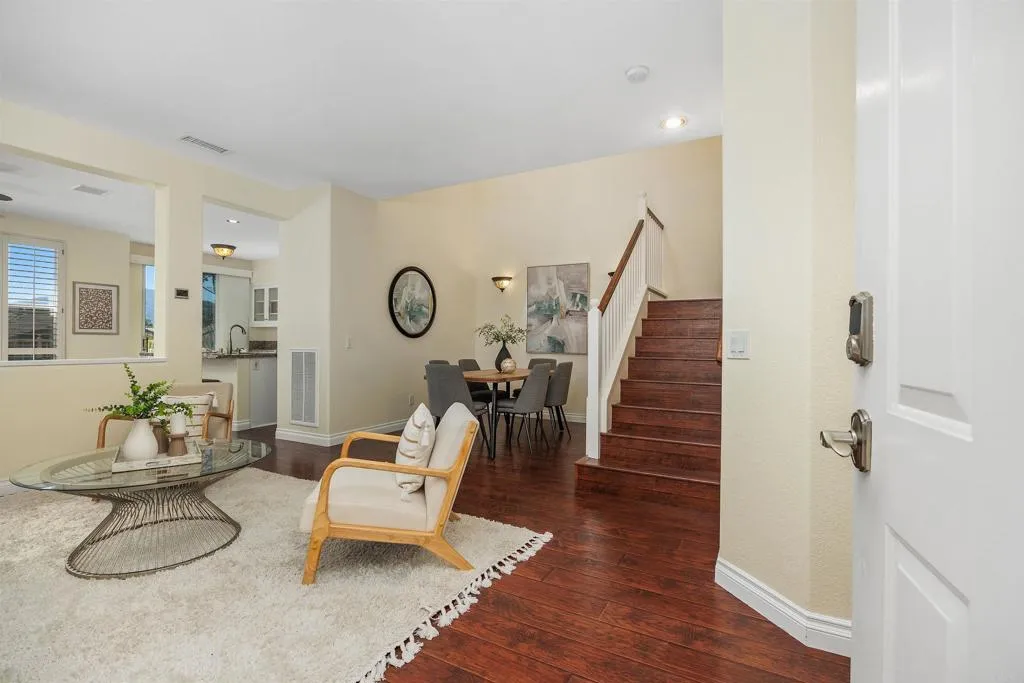 https://cdn.realtyfeed.com/cdn/127/306736614/2901d901154c5d9eba35a1eefaaba7e2.webp