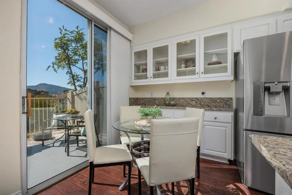 https://cdn.realtyfeed.com/cdn/127/306736614/6df9088c6d23963336aa4ae2da0873cc.webp