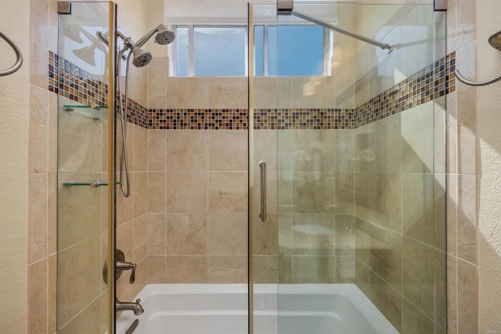https://cdn.realtyfeed.com/cdn/127/306736614/7241a2bfa553441d75519493ea32aacf.webp