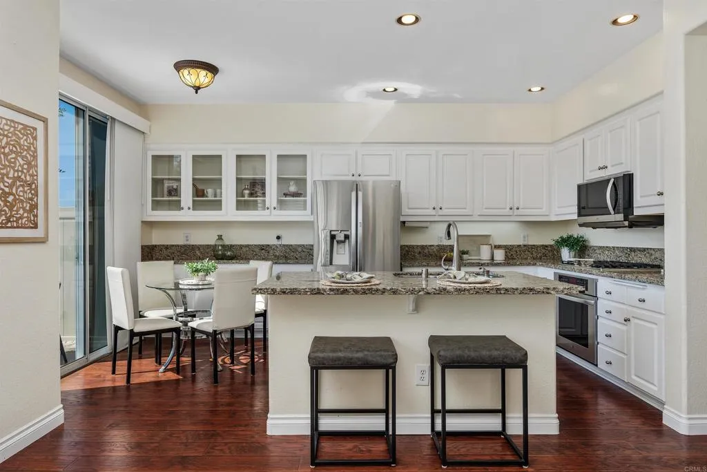 https://cdn.realtyfeed.com/cdn/127/306736614/d77e1ca2a7e1323ac2dcb387bc7d4312.webp