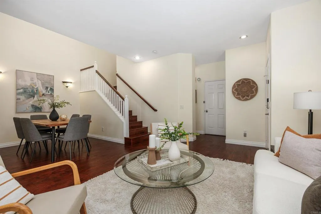 https://cdn.realtyfeed.com/cdn/127/306736614/ddb2a7f5a0de5e7a0e33a2267e949d16.webp