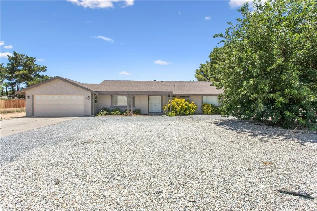 19891 Talihina Road, Apple Valley, CA 92307 - Photo 3 of 41, Apple Valley, CA