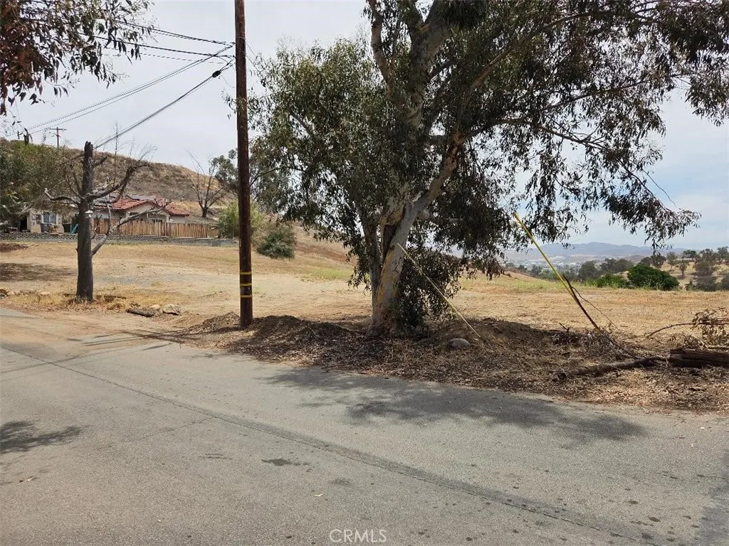 Lake Elsinore, CA 92530