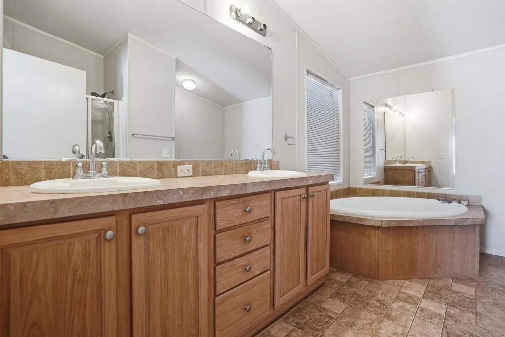 https://cdn.realtyfeed.com/cdn/127/306736687/4c114e2aad191eb84d06c539830e34f0.webp