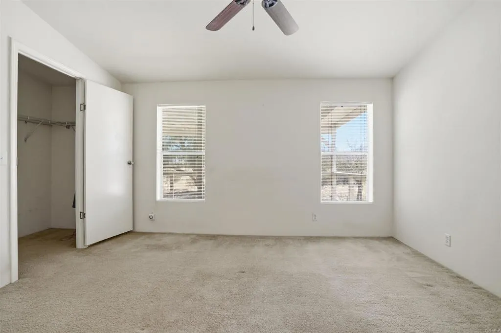 https://cdn.realtyfeed.com/cdn/127/306736687/7fc69c52af7de6fc78b4c5a4b37bd3a0.webp