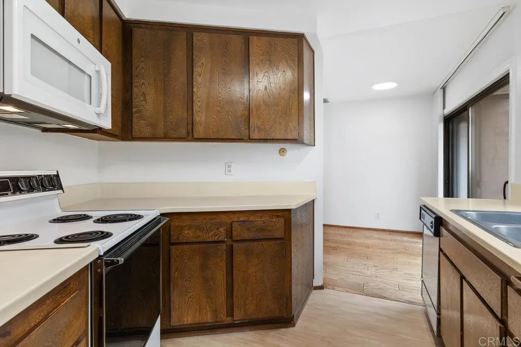 https://cdn.realtyfeed.com/cdn/127/306736699/2e4867f8a18d59462de168a5ee5e872e.webp