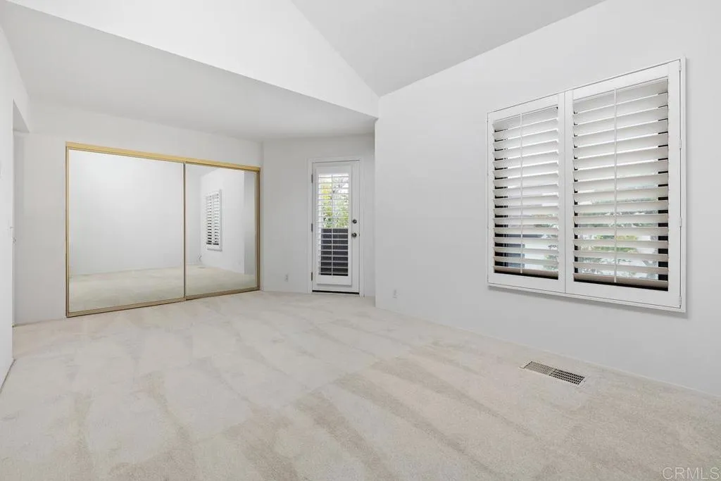 https://cdn.realtyfeed.com/cdn/127/306736699/551b0911f549fe0500923334b3c6b5b5.webp