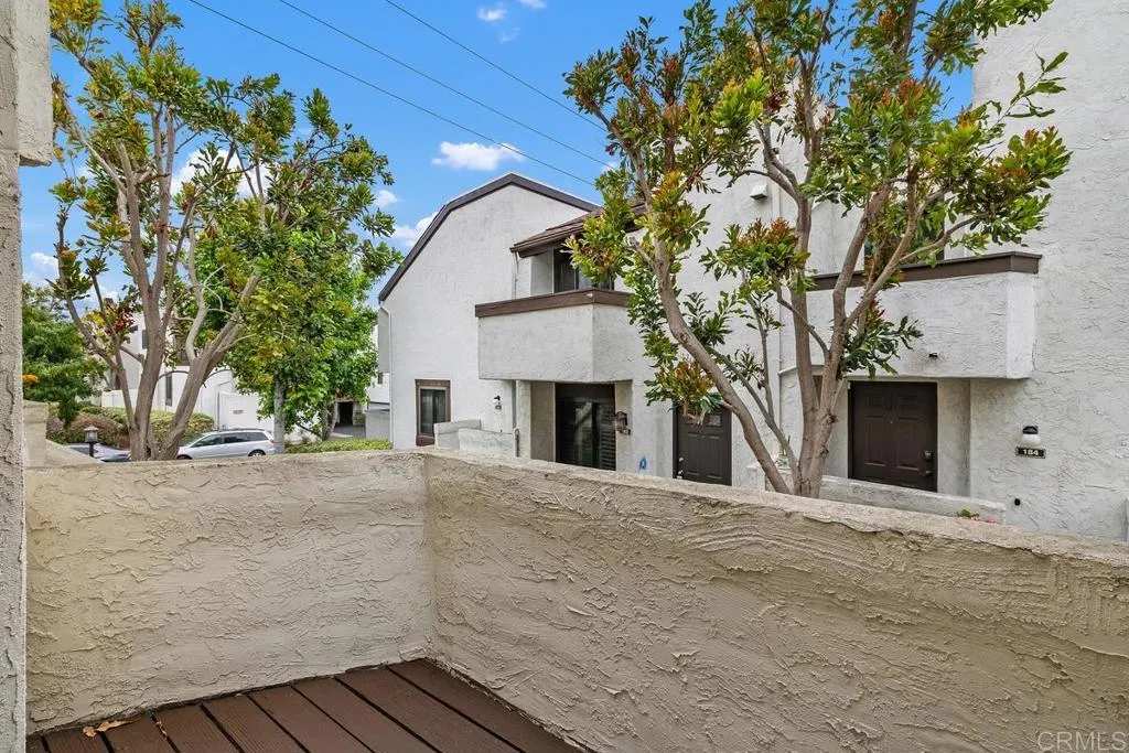 https://cdn.realtyfeed.com/cdn/127/306736699/9f8c709992295870322715cef4f9c518.webp