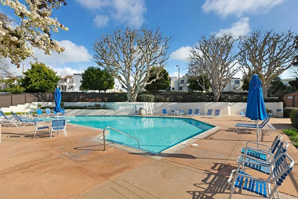 https://cdn.realtyfeed.com/cdn/127/306736699/b62cab510ee792d8af6f83b55a3fbd38.webp