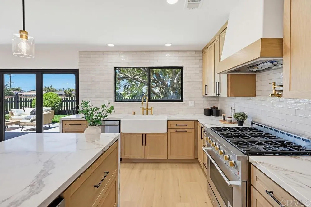 https://cdn.realtyfeed.com/cdn/127/306736701/9c7a2c72907e2e2cea90f41b72bb141a.webp