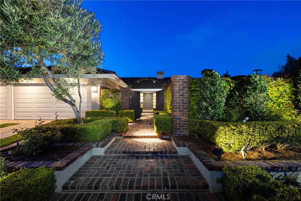 Corona Del Mar, CA 92625