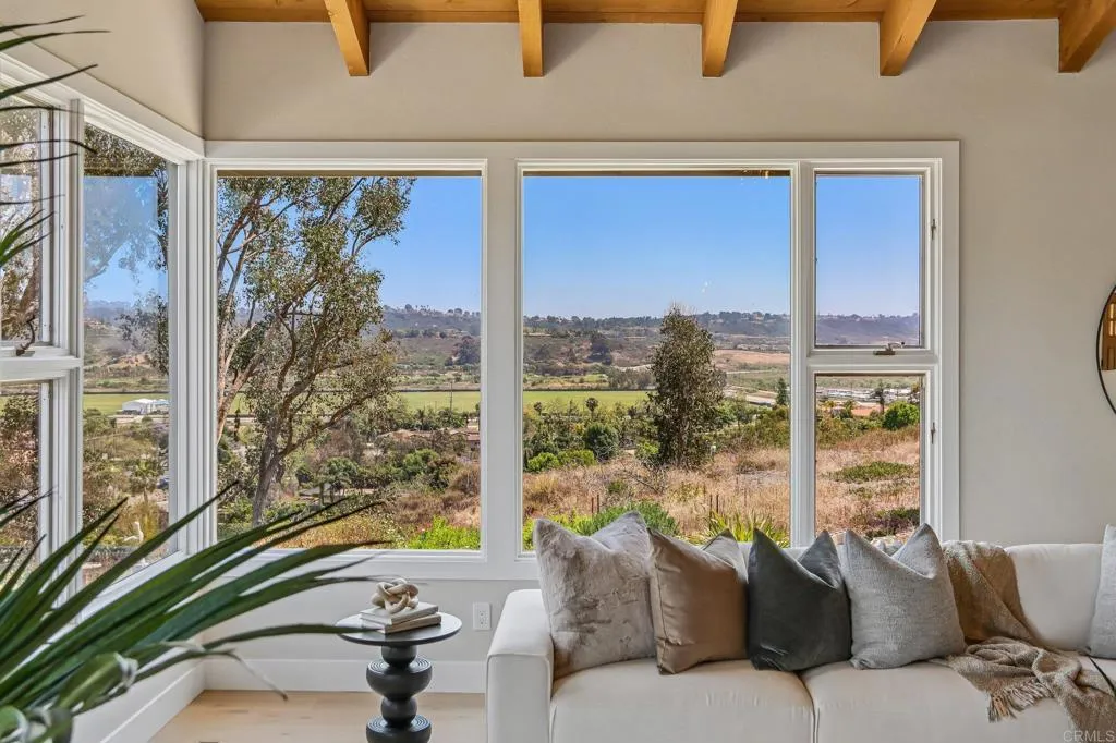 https://cdn.realtyfeed.com/cdn/127/306736715/21dd2dc76ce3b05a29edfafb93ea1fc3.webp