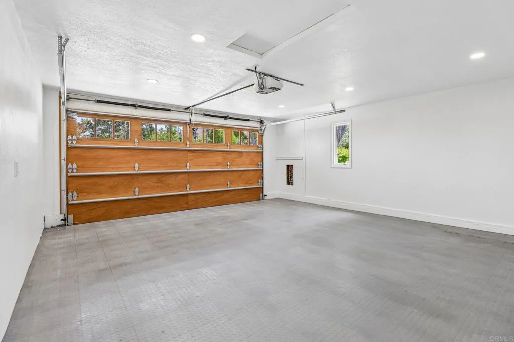 https://cdn.realtyfeed.com/cdn/127/306736715/67fdcb386c6a34628f86261de274d64e.webp