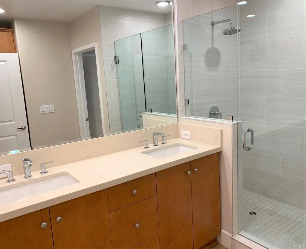 https://cdn.realtyfeed.com/cdn/127/306736752/e04f915f6f09e869a9dc6ad1c86e5d2a.webp