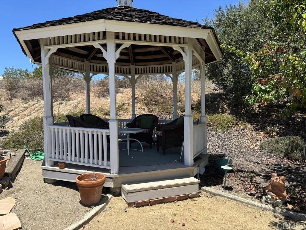 https://cdn.realtyfeed.com/cdn/127/306736753/1db57c1a9b0c00b8ab42d12791834992.webp