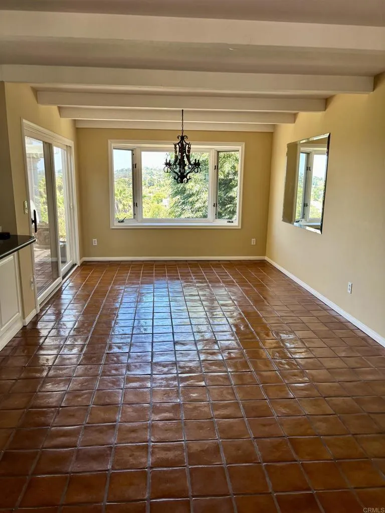 https://cdn.realtyfeed.com/cdn/127/306736753/6500d5413b0ce468d0b9531f38e67c8d.webp
