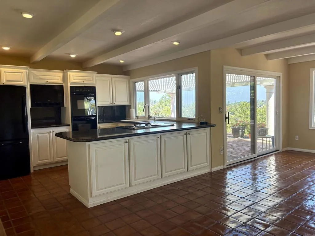 https://cdn.realtyfeed.com/cdn/127/306736753/957064e0138dda2e201c8e493bcaf7b4.webp