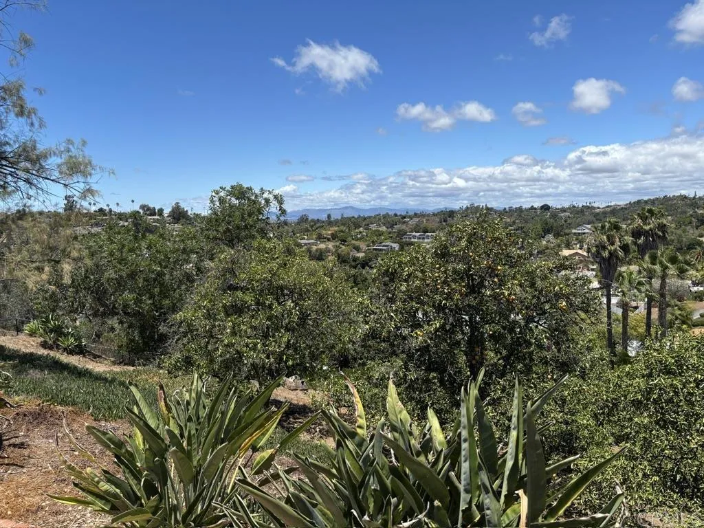 https://cdn.realtyfeed.com/cdn/127/306736753/a1df54416da51ee0c4ce4cb312c117a8.webp