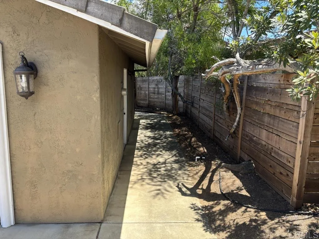 https://cdn.realtyfeed.com/cdn/127/306736753/af4e8a1dd338b6d01c14e015be5fc509.webp