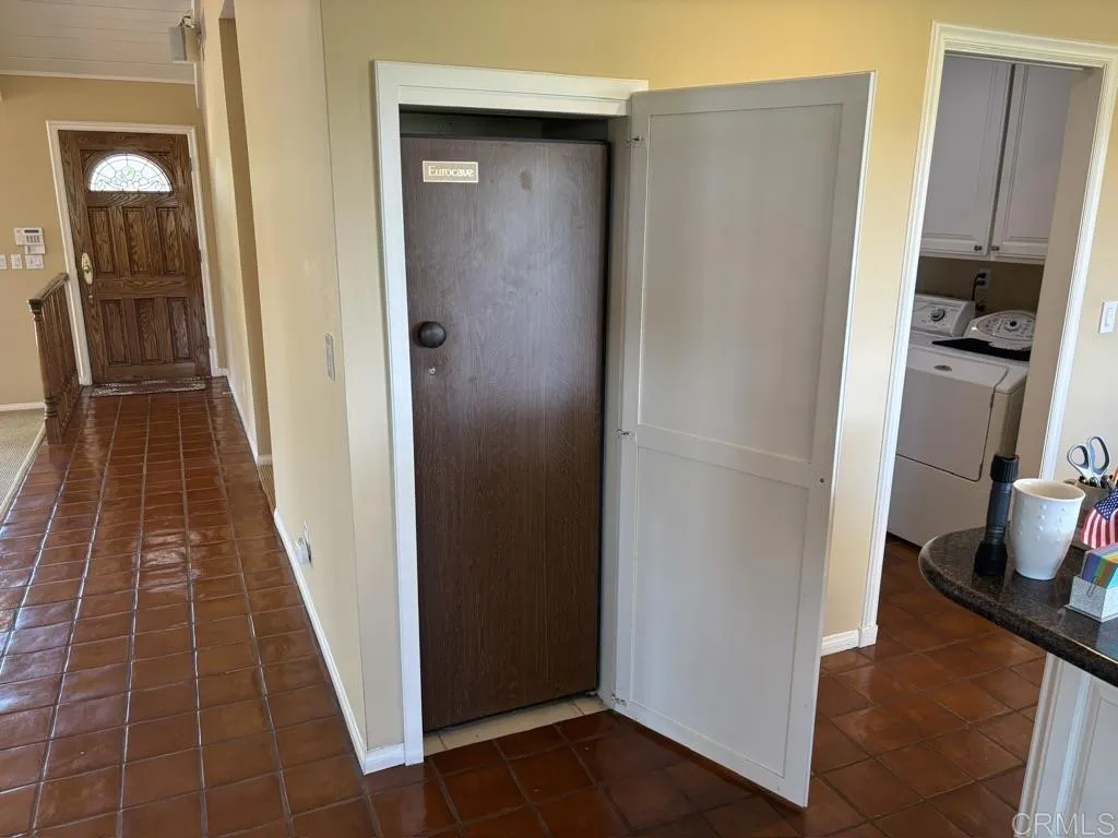https://cdn.realtyfeed.com/cdn/127/306736753/b2a6d5d940776d3add9809e1e1dadb06.webp