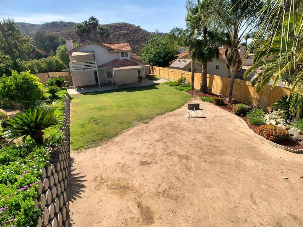 https://cdn.realtyfeed.com/cdn/127/306736772/40c841ab70c378fdea1778679e705a22.webp