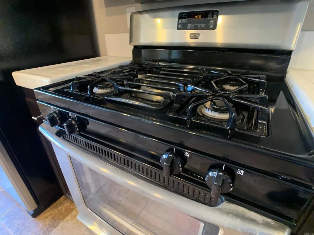 https://cdn.realtyfeed.com/cdn/127/306736772/66ed7bbc10ca99a1439fa4bf291b95b1.webp