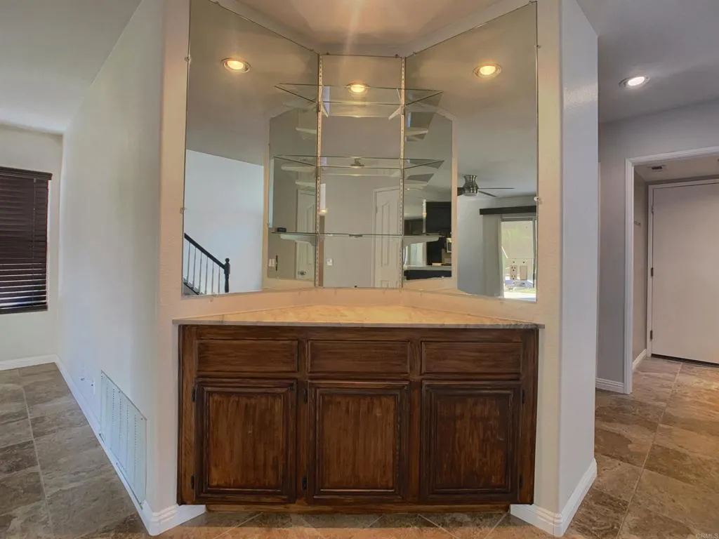 https://cdn.realtyfeed.com/cdn/127/306736772/6eb19d88d23a7a23a9dbf622a4d7dc62.webp
