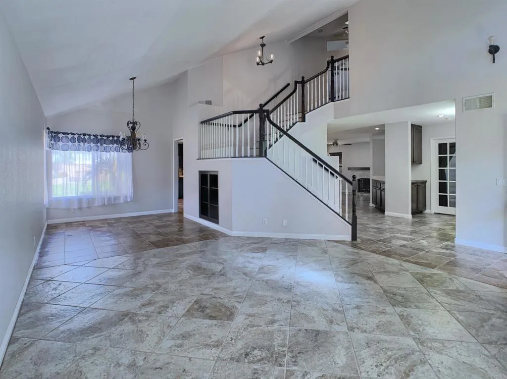 https://cdn.realtyfeed.com/cdn/127/306736772/88be7592ea26527deea0ebd2412bf949.webp