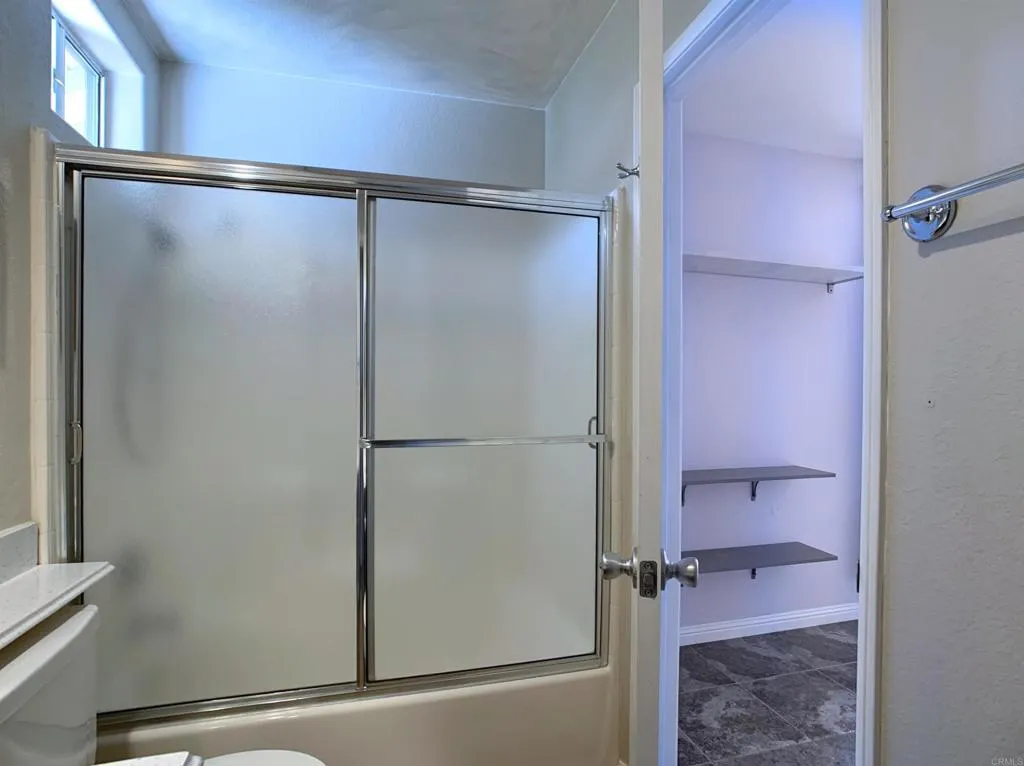 https://cdn.realtyfeed.com/cdn/127/306736772/8ab3be3905f5c3eaca98d644d46782c0.webp