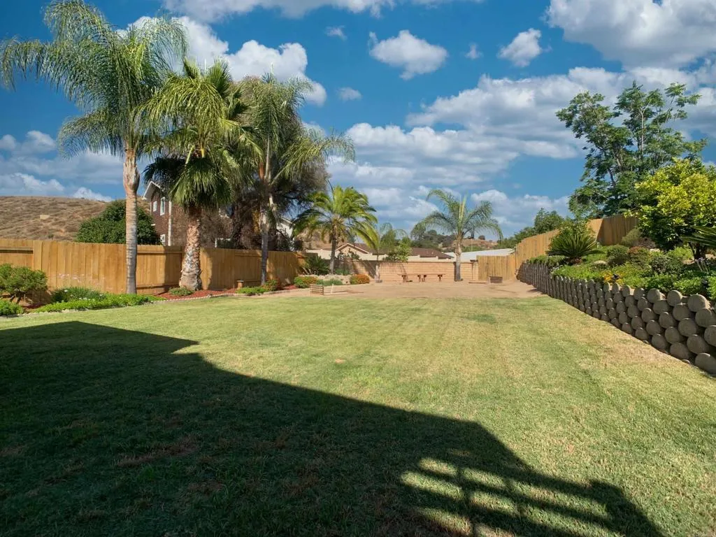 https://cdn.realtyfeed.com/cdn/127/306736772/c0f5cea54367688be5a8da378cce3300.webp