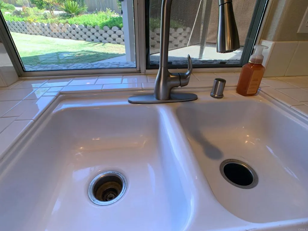 https://cdn.realtyfeed.com/cdn/127/306736772/d49f8c738595bb781bb83ae550d16c9d.webp