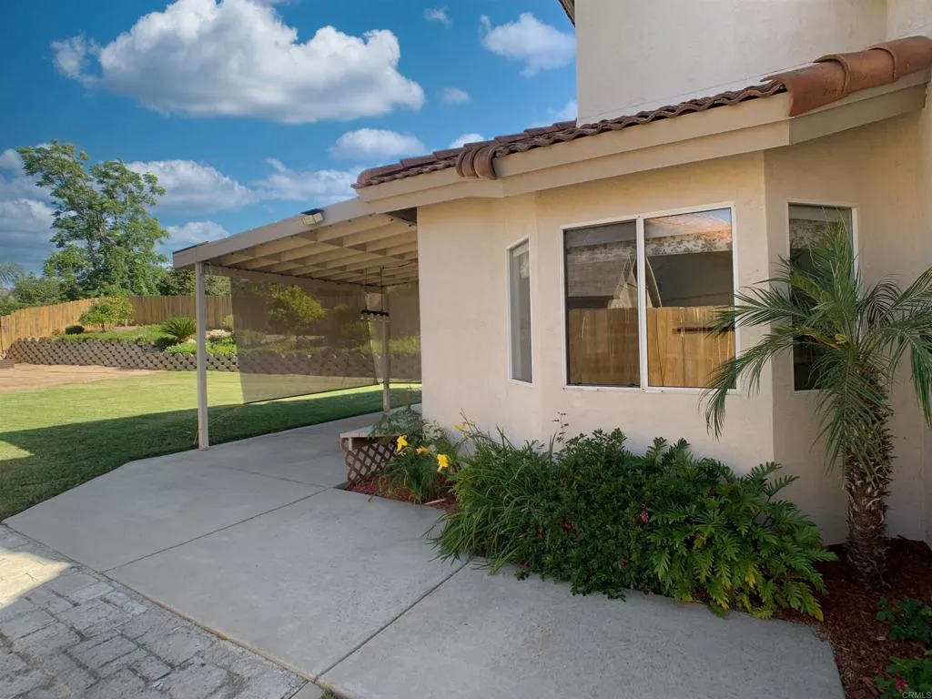 https://cdn.realtyfeed.com/cdn/127/306736772/db620688f1ec440b602e926cb0e4a098.webp