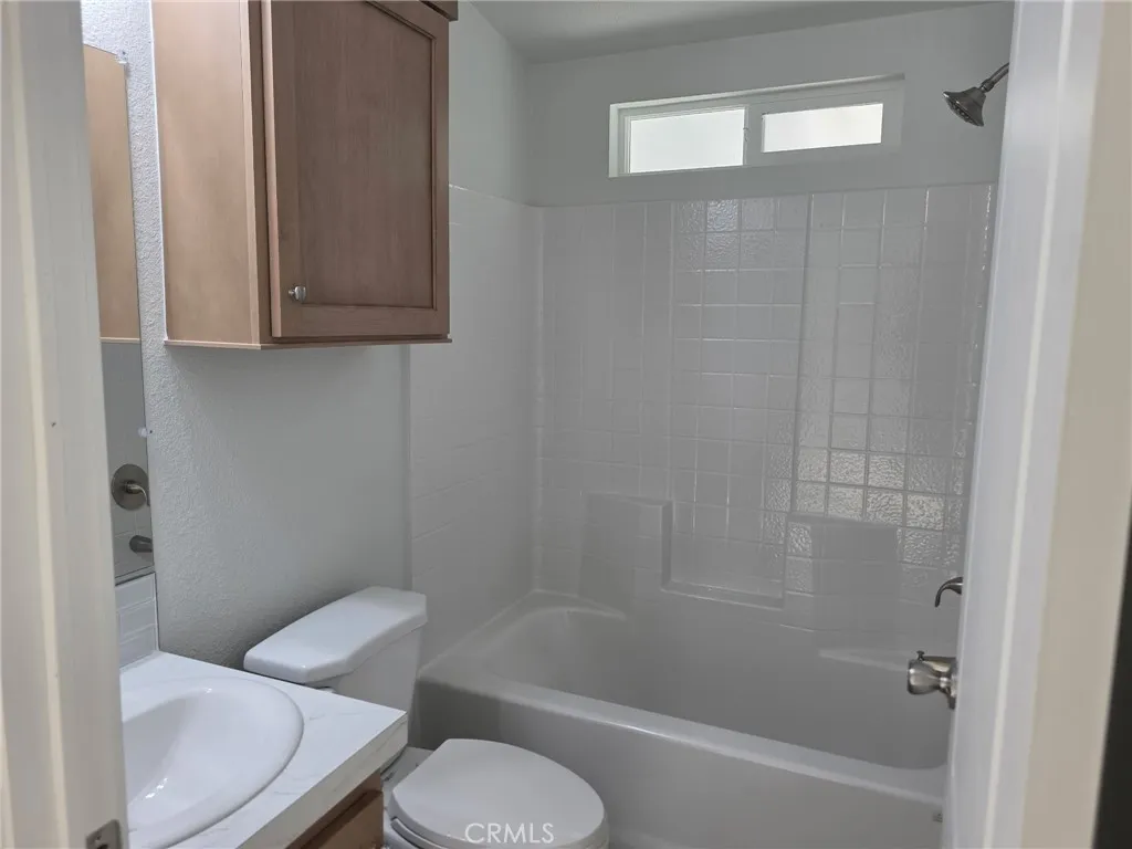 https://cdn.realtyfeed.com/cdn/127/306736808/575a60017194f43f722180efc00a612a.webp