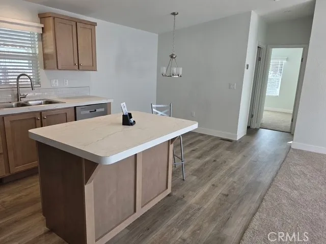 https://cdn.realtyfeed.com/cdn/127/306736808/662ad4cab2eed46586e211aa9805b074.webp