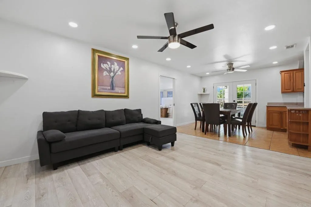 https://cdn.realtyfeed.com/cdn/127/306736809/162b166c4a996d9111160825e9d15e65.webp