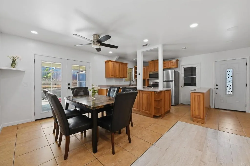 https://cdn.realtyfeed.com/cdn/127/306736809/3cdfd7f0de885c9e425c5ffeb30abd82.webp