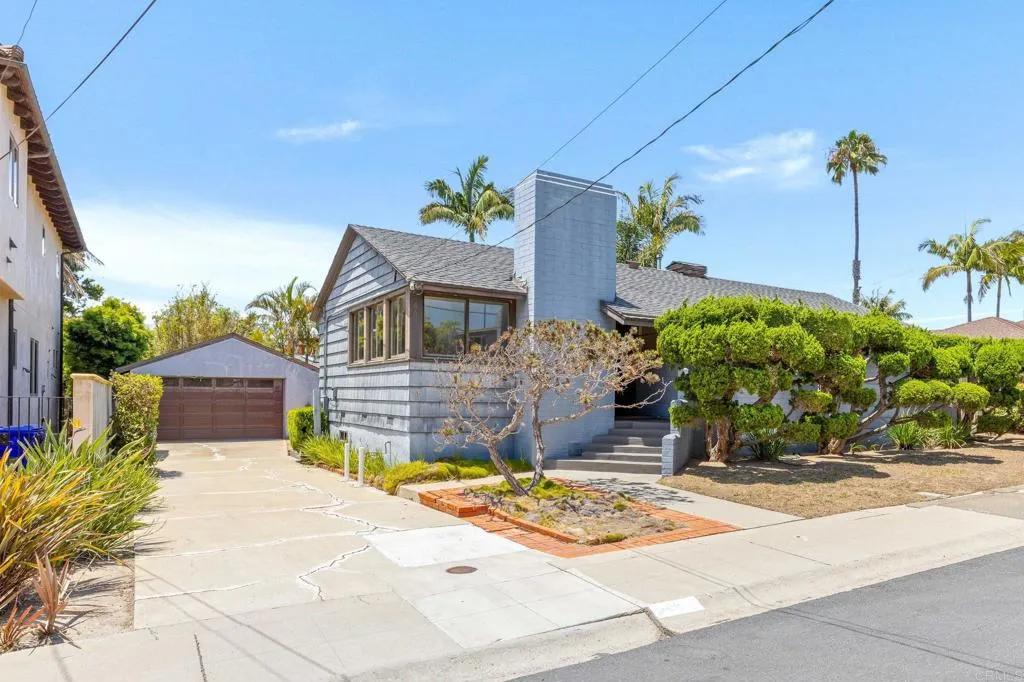 https://cdn.realtyfeed.com/cdn/127/306736843/0aa25279f1ddd5f847d71dec49e825e7.webp