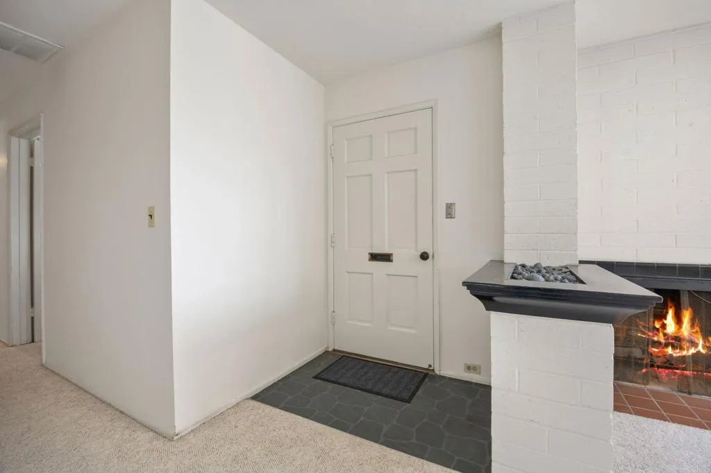 https://cdn.realtyfeed.com/cdn/127/306736843/5a1f9eb9424f7bd991c28c7fa35a2b79.webp