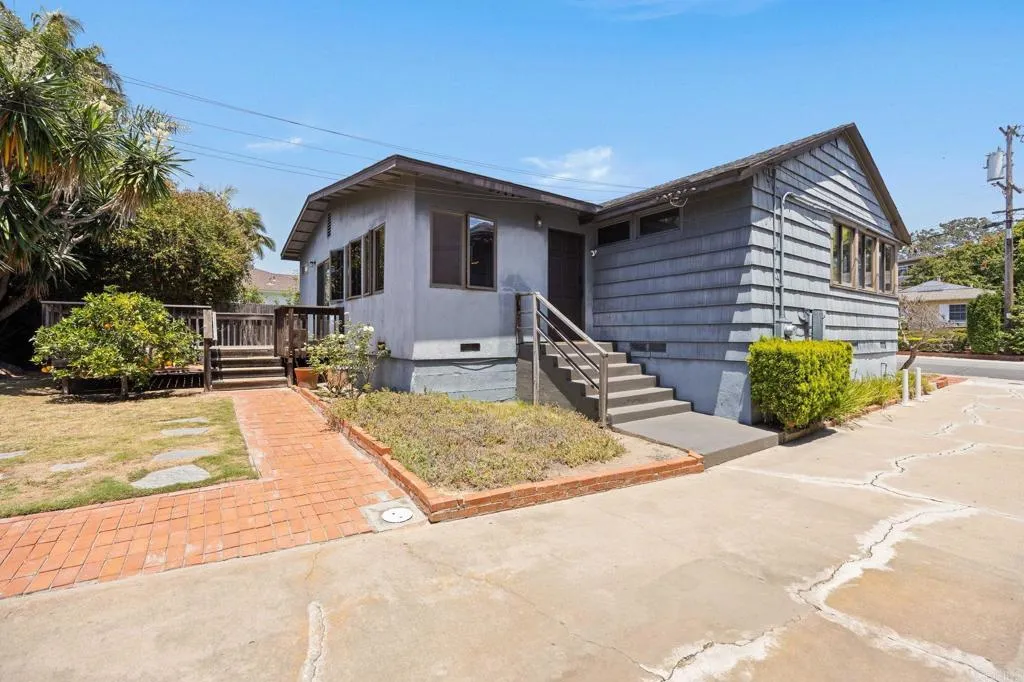 https://cdn.realtyfeed.com/cdn/127/306736843/8ead25fd283f88f2fa5c72f6e45b37c2.webp