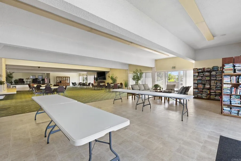 https://cdn.realtyfeed.com/cdn/127/306736875/61f6a1b6f5f633bb28cb745d25952f51.webp