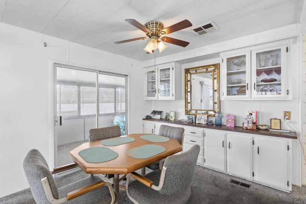 https://cdn.realtyfeed.com/cdn/127/306736875/f5ff8848566f4bc83b2021b07fd5de47.webp