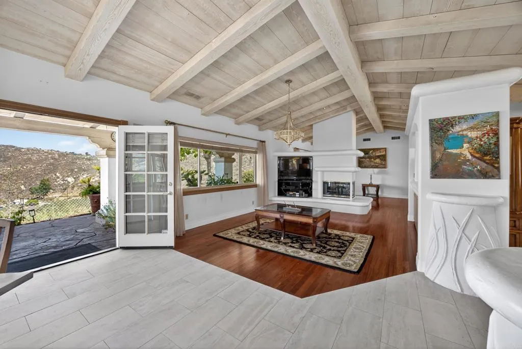 https://cdn.realtyfeed.com/cdn/127/306736879/15aa7e4a631736e23034fa0773991157.webp