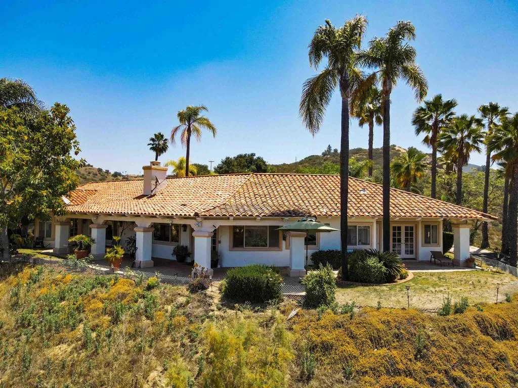 https://cdn.realtyfeed.com/cdn/127/306736879/43d323ae924ad51885ac60f04314db67.webp