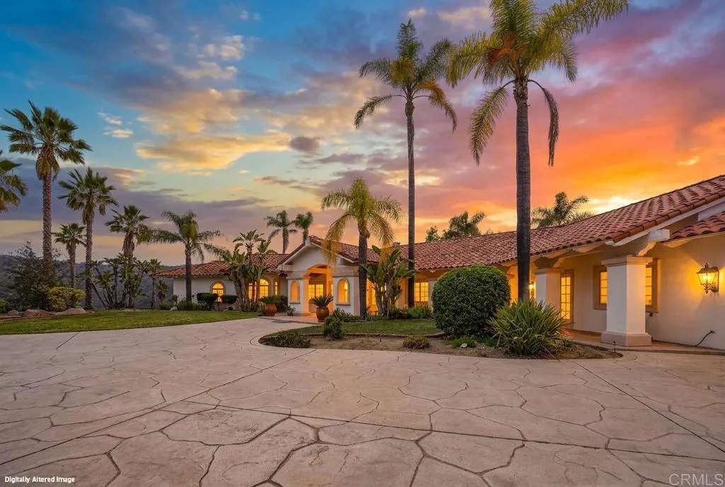 https://cdn.realtyfeed.com/cdn/127/306736879/9f44f594b3471daf5e19bf0407519249.webp